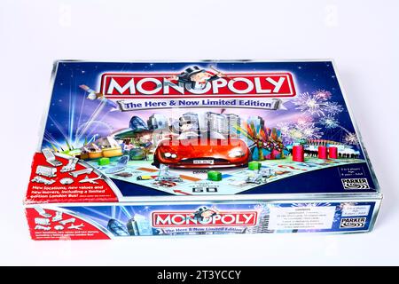 Monopoly die hier and Now Limited Edition des beliebten Brettspiels Stockfoto