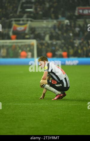 NEWCASTLE upon Tyne, Großbritannien. , . 10 Anthony Gordon während der UEFA 2023 Champions League zwischen Newcastle United und Dortmund, Saint Jame's Park, 25. Oktober 2023 (Foto und Copyright © Anthony STANLEY/ATP Images) (STANLEY Anthony /ATP/SPP) Credit: SPP Sport Press Photo. /Alamy Live News Stockfoto