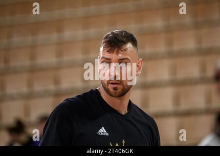 Monte Carlo, Monaco. Oktober 2023. Der AS Monaco-Spieler Donatas Motiejunas trainiert vor der fünften Runde der Turkish Airlines EuroLeague am 20. Oktober 2023 zwischen AS Monaco und Maccabi Tel Aviv in Monte Carlo, Monaco. Foto: Laurent Coust/ABACAPRESS.COM Credit: Abaca Press/Alamy Live News Stockfoto