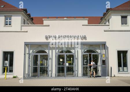 Studentenhaus Studierendenwerk, Karlsruher Institut für Technologie KIT, Adenauerring, Campus Süd, Karlsruhe, Baden-Württemberg, Deutschland Stockfoto