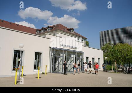 Studentenhaus Studierendenwerk, Karlsruher Institut für Technologie KIT, Adenauerring, Campus Süd, Karlsruhe, Baden-Württemberg, Deutschland Stockfoto