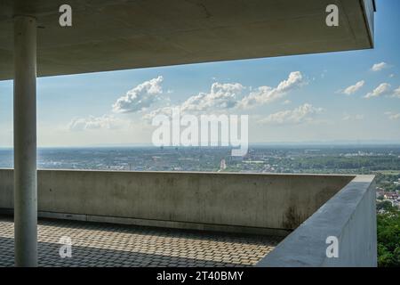 Panorama von Karlsruhe, Plattform, Aussicht vom Turmberg bei Durlach, Baden-Württemberg, Deutschland Stockfoto