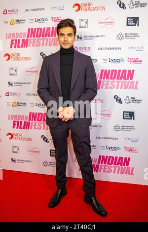 London Indian Film Festival 2023: Ishwak Singh auf dem roten Teppich für die Vorführung seines Films Berlin Stockfoto