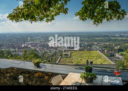 Panorama von Karlsruhe, Aussicht vom Restaurant anders auf dem Turmberg, Durlach, Baden-Württemberg, Deutschland *** Panorama von Karlsruhe, Blick vom Restaurant anders auf dem Turmberg, Durlach, Baden Württemberg, Deutschland Credit: Imago/Alamy Live News Stockfoto