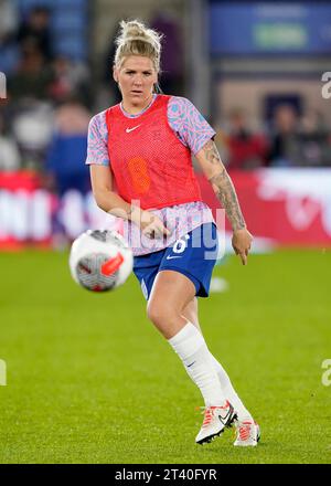 Leicester, Großbritannien. Oktober 2023. Millie Bright aus England während des Spiels der UEFA Women's Nations League im King Power Stadium in Leicester. Der Bildnachweis sollte lauten: Andrew Yates/Sportimage Credit: Sportimage Ltd/Alamy Live News Stockfoto