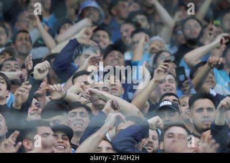 Avellaneda, Argentinien, 24. Oktober 2023. Racing Club Fans während des Spiels zwischen Racing Club und Boca Juniors. Quelle: Fabideciria. Stockfoto