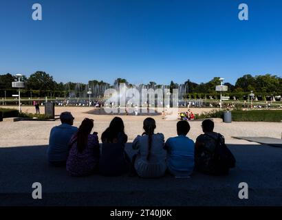 Polen, Breslau, auf dem Foto Blick von der Jahrhunderthalle auf den größten polnischen Springbrunnen *** 10 09 2023, Poland. September 2023. Breslau, auf dem Foto von der Centennial Hall zum größten polnischen Brunnen Credit: Imago/Alamy Live News Stockfoto