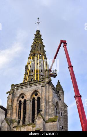 Die Restaurierungsarbeiten an der Stiftskirche St. Thomas von Canterbury beginnen nach einem teilweisen Einsturz des Gewölbes im Juni 2019. Stockfoto