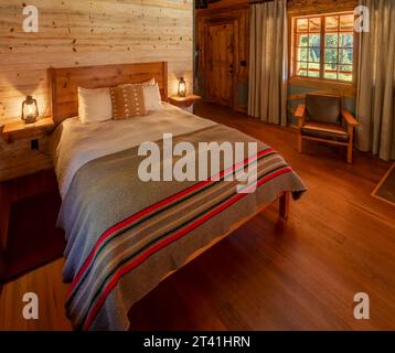 Innenraum der Hütte, Minam River Lodge, Oregon. Stockfoto