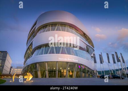 Mercedes-Benz Museum, Mercedesstrasse 100, Untertuerkheim, Stuttgart, Baden-Württemberg, Deutschland Stockfoto