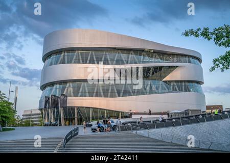 Mercedes-Benz Museum, Mercedesstrasse 100, Untertuerkheim, Stuttgart, Baden-Württemberg, Deutschland Stockfoto