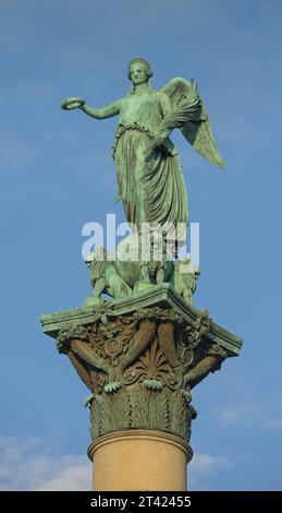 Göttin Concordia auf der Jubiläumssäule, Schlossplatz, Stuttgart, Baden-Württemberg, Deutschland Stockfoto