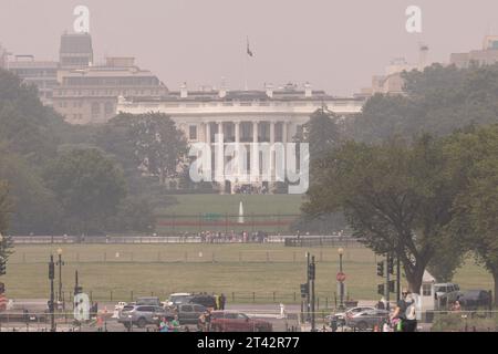 Peking, USA. Juni 2023. Das Weiße Haus ist am 29. Juni 2023 in Washington, DC, USA, in Dunst gehüllt. Quelle: Aaron Schwartz/Xinhua/Alamy Live News Stockfoto