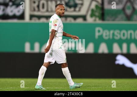 27. Oktober 2023, Bayern, Fürth: Fußball: 2. Bundesliga, SpVgg Greuther Fürth - VfL Osnabrück, 11. Spieltag im Sportpark Ronhof Thomas Sommer. Fürth ist Julian Green. Foto: Daniel Karmann/dpa - WICHTIGER HINWEIS: Gemäß den Vorgaben der DFL Deutsche Fußball Liga und des DFB Deutscher Fußball-Bund ist es verboten, im Stadion und/oder des Spiels aufgenommene Fotografien in Form von Sequenzbildern und/oder videoähnlichen Fotoserien zu verwenden oder verwenden zu lassen. Stockfoto