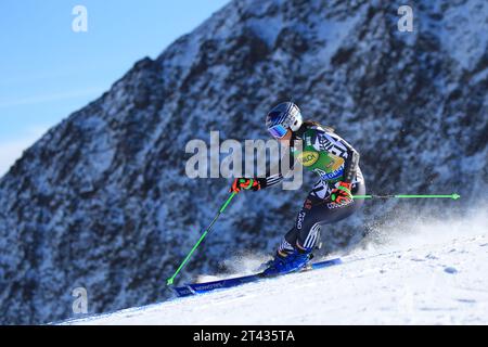 Solden, Tirol, Österreich. Oktober 2023. Audi FIS Alpine Ski World Cup Eröffnung; Alice Robinson (NZL) Credit: Action Plus Sports/Alamy Live News Stockfoto