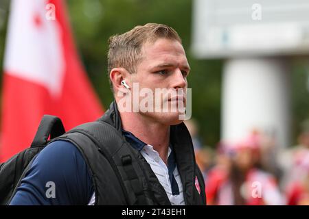 Tom Burgess of England kommt vor dem Rugby League International Match England gegen Tonga im John Smith's Stadium, Huddersfield, Großbritannien, am 28. Oktober 2023 (Foto: Craig Thomas/News Images) in, am 28. Oktober 2023. (Foto: Craig Thomas/News Images/SIPA USA) Credit: SIPA USA/Alamy Live News Stockfoto