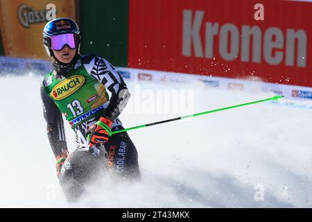 Solden, Tirol, Österreich. Oktober 2023. Audi FIS Alpine Ski World Cup Eröffnung; Alice Robinson (NZL) Credit: Action Plus Sports/Alamy Live News Stockfoto