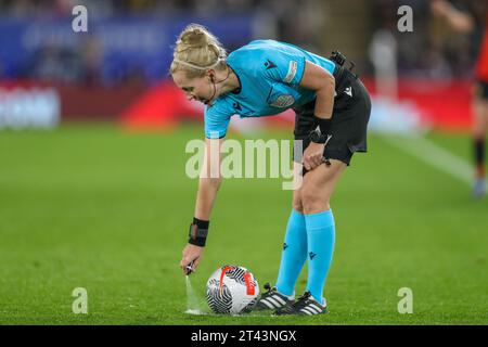 Leicester, Großbritannien. 27. Oktober 2023. Lina Lehtovaara beim Spiel der UEFA Women's Nations League zwischen England und Belgien im King Power Stadium. Stockfoto