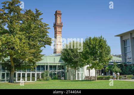 Turm an der Therme Vierordtbad, Zoologischer Stadtgarten, Karlsruhe, Baden-Württemberg, Deutschland *** Turm an der Therme Vierordtbad, Zoologischer Stadtgarten, Karlsruhe, Baden-Württemberg, Deutschland Stockfoto