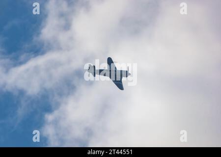 Leszno, Polen - 17. Juni 2023: Antidotum Airshow Leszno 2023 und Show von fliegendem Hubschrauber und Flugzeugen allein und in einer Gruppe Stockfoto