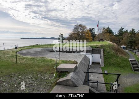 Senken Sie die Batterie an der Fort Rodd Hill & Fisgard Lighthouse National Historic Site in Victoria, British Columbia, Kanada Stockfoto