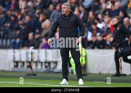 Rumpf, Großbritannien. Oktober 2023. Preston North End-Manager Ryan Lowe während des Sky Bet Championship Matches Hull City gegen Preston North End im MKM Stadium, Hull, Großbritannien, 28. Oktober 2023 (Foto: Ryan Crockett/News Images) in Hull, Großbritannien am 26. Oktober 2023. (Foto: Ryan Crockett/News Images/SIPA USA) Credit: SIPA USA/Alamy Live News Stockfoto