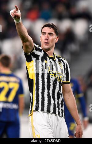 Turin, Italien. Oktober 2023. Dusan Vlahovic vom Juventus FC während des Fußballspiels der Serie A zwischen Juventus FC und Hellas Verona FC im Juventus Stadion in Turin (Italien) am 28. Oktober 2023. Quelle: Insidefoto di andrea staccioli/Alamy Live News Stockfoto