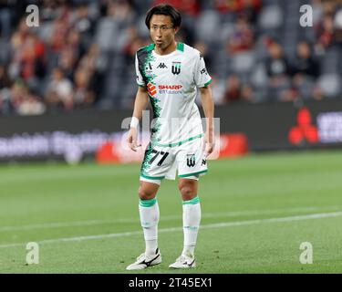 Sydney, Australien. Oktober 2023. Riku Danzaki von Western United sieht sich während der A-League Men RD2 zwischen den Wanderers und Western United am 28. Oktober 2023 im CommBank Stadium in Sydney, Australien an Credit: IOIO IMAGES/Alamy Live News Stockfoto