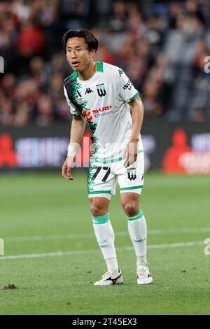 Sydney, Australien. Oktober 2023. Riku Danzaki von Western United sieht sich während der A-League Men RD2 zwischen den Wanderers und Western United am 28. Oktober 2023 im CommBank Stadium in Sydney, Australien an Credit: IOIO IMAGES/Alamy Live News Stockfoto