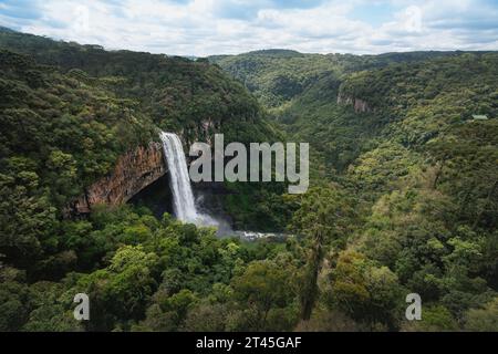 Caracol Wasserfall (Cascata do Caracol) - Canela, Rio Grande do Sul, Brasilien Stockfoto