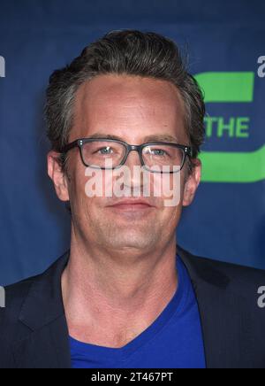 West Hollywood, USA. Oktober 2023. Der 54-jährige „Friends“-Schauspieler Matthew Perry starb am 28. Oktober 2023 in seinem Haus in Los Angeles, Kalifornien. Er wurde am Samstag tot in seinem Whirlpool gefunden. Die Todesursache wird zu einem späteren Zeitpunkt vom Büro des Gerichtsmediziners in Los Angeles bestimmt. -------------------------------------------------------------------------------- 17. Juli 2014 West Hollywood, Ca. Matthew Perry CBS-CW-Showtime Summer TCA Press Tour 2014 im Pacific Design Center © Tammie Arroyo/AFF-USA.com Credit: AFF/Alamy Live News Stockfoto