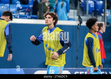 Sankt Petersburg, Russland. Oktober 2023. Aleksandr Kovalenko (18) aus Zenit wurde während des russischen Premier League-Fußballspiels zwischen Zenit Sankt Petersburg und Achmat Grosny in der Gazprom Arena gesehen. Endpunktzahl: Zenit 2:1 Akhmat Grosny. (Foto: Maksim Konstantinov/SOPA Images/SIPA USA) Credit: SIPA USA/Alamy Live News Stockfoto