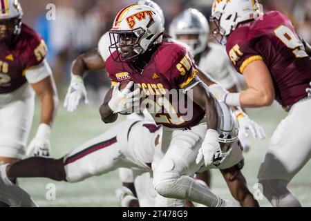 San Marcos, TX, USA. Oktober 2023. Texas State Bobcats Running Back Ismail Mahdi (21) trägt den Ball während eines Spiels zwischen den Troy Trojans und den Texas State Bobcats in San Marcos, Texas. Trask Smith/CSM/Alamy Live News Stockfoto