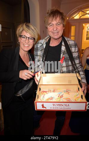 Andrea Ballschuh und Peter Freudenthaler bei der 15. Hope Gala 2023 im Schauspielhaus. Dresden, 28.10.2023 *** Andrea Ballschuh und Peter Freudenthaler bei der 15 Hope Gala 2023 im Schauspielhaus Dresden, 28 10 2023 Foto:XF.xKernx/xFuturexImagex Hope 3161 Credit: Imago/Alamy Live News Stockfoto