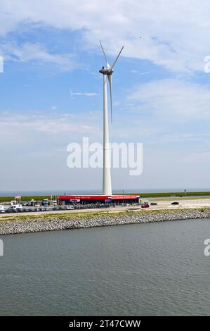 Im April 2022 wurde im Eemshaven in Groningen ein Büro von Holland Norway Lines für die neue Fährverbindung zwischen den Niederlanden und Norwegen eröffnet. Stockfoto