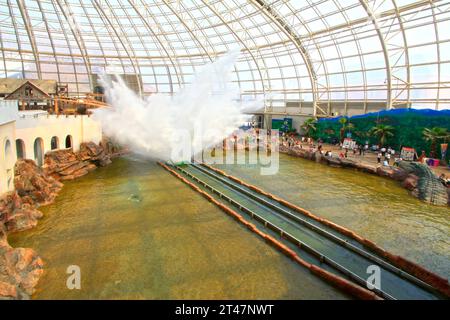 TIANJIN - 17. MAI: Indoor-Landschaftsarchitektur, Happy Valley, am 17. Mai 2014, Tianjin, China. Stockfoto