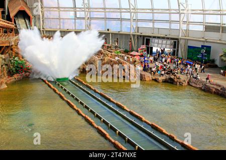 TIANJIN - 17. MAI: Indoor-Landschaftsarchitektur, Happy Valley, am 17. Mai 2014, Tianjin, China. Stockfoto