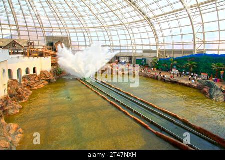 TIANJIN - 17. MAI: Indoor-Landschaftsarchitektur, Happy Valley, am 17. Mai 2014, Tianjin, China. Stockfoto