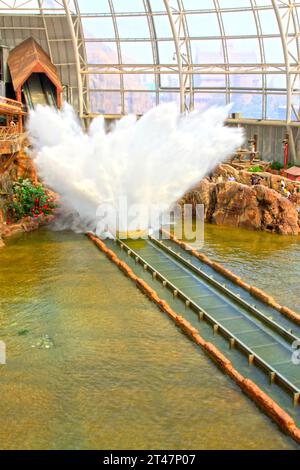 TIANJIN - 17. MAI: Indoor-Landschaftsarchitektur, Happy Valley, am 17. Mai 2014, Tianjin, China. Stockfoto