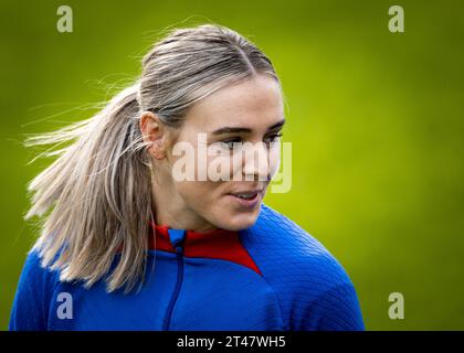 ZEIST - Jill Roord während des Trainings der niederländischen Fußballspieler. Das Team bereitet sich auf den Rückzug in der Nations League gegen Schottland vor. ANP KOEN VAN WEEL Credit: ANP/Alamy Live News Stockfoto