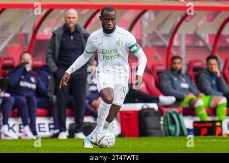 Enschede, Niederlande. Oktober 2023. ENSCHEDE, NIEDERLANDE - 29. OKTOBER: Lutshare Geertruida of Feyenoord während des niederländischen Eredivisie-Spiels zwischen dem FC Twente und Feyenoord in de Grolsch Veste am 29. Oktober 2023 in Enschede, Niederlande (Foto: Rene Nijhuis/Orange Pictures) Credit: Orange Pics BV/Alamy Live News Stockfoto