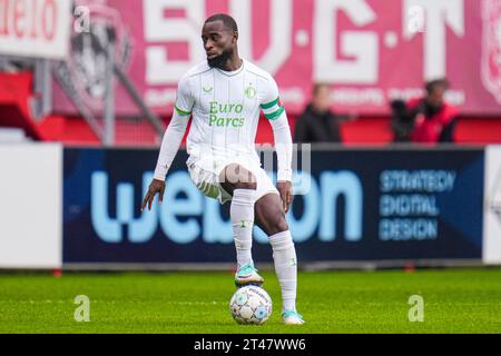 Enschede, Niederlande. Oktober 2023. ENSCHEDE, NIEDERLANDE - 29. OKTOBER: Lutshare Geertruida of Feyenoord während des niederländischen Eredivisie-Spiels zwischen dem FC Twente und Feyenoord in de Grolsch Veste am 29. Oktober 2023 in Enschede, Niederlande (Foto: Rene Nijhuis/Orange Pictures) Credit: Orange Pics BV/Alamy Live News Stockfoto