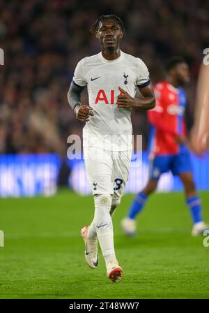 London, Großbritannien. Oktober 2023 - Crystal Palace gegen Tottenham Hotspur - Premier League - Selhurst Park. Tottenhams Yves Bissouma in Aktion. Bildnachweis: Mark Pain / Alamy Live News Stockfoto