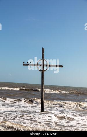 Kreuzfahrt im Ozean auf der bolivanischen Halbinsel, die auch für die Beerdigung auf See genutzt wird, Texas, USA Stockfoto