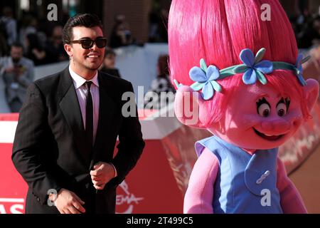 Rom, Italien. Oktober 2023. Stash besucht den roten Teppich für „Trolls 3“ während des 18. Rom Film Festivals im Auditorium Parco Della Musica in Rom. (Foto: Davide Di Lalla/SOPA Images/SIPA USA) Credit: SIPA USA/Alamy Live News Stockfoto