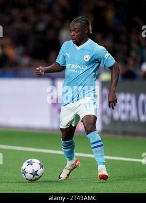 Jeremy Doku von Manchester City beim Spiel der Gruppe G der UEFA Champions League im Wankdorf Stadium in Bern. Bilddatum: Mittwoch, 25. Oktober 2023. Stockfoto