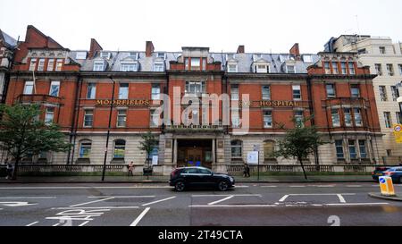 Moorfields Eye Hospital, ein spezialisiertes Augenkrankenhaus des National Health Service (NHS) in Finsbury im London Borough of Islington in London, England Stockfoto