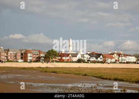 Blick auf die Fairhaven United Reform Church in Lytham St Annes, Lancashire, Großbritannien, Europa Stockfoto