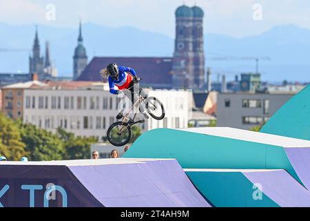 Laury Perez (Frankreich, Bronzemedaille). BMX Freestyle Damen. Europameisterschaften München 2022 Stockfoto