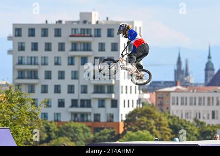 Laury Perez (Frankreich, Bronzemedaille). BMX Freestyle Damen. Europameisterschaften München 2022 Stockfoto